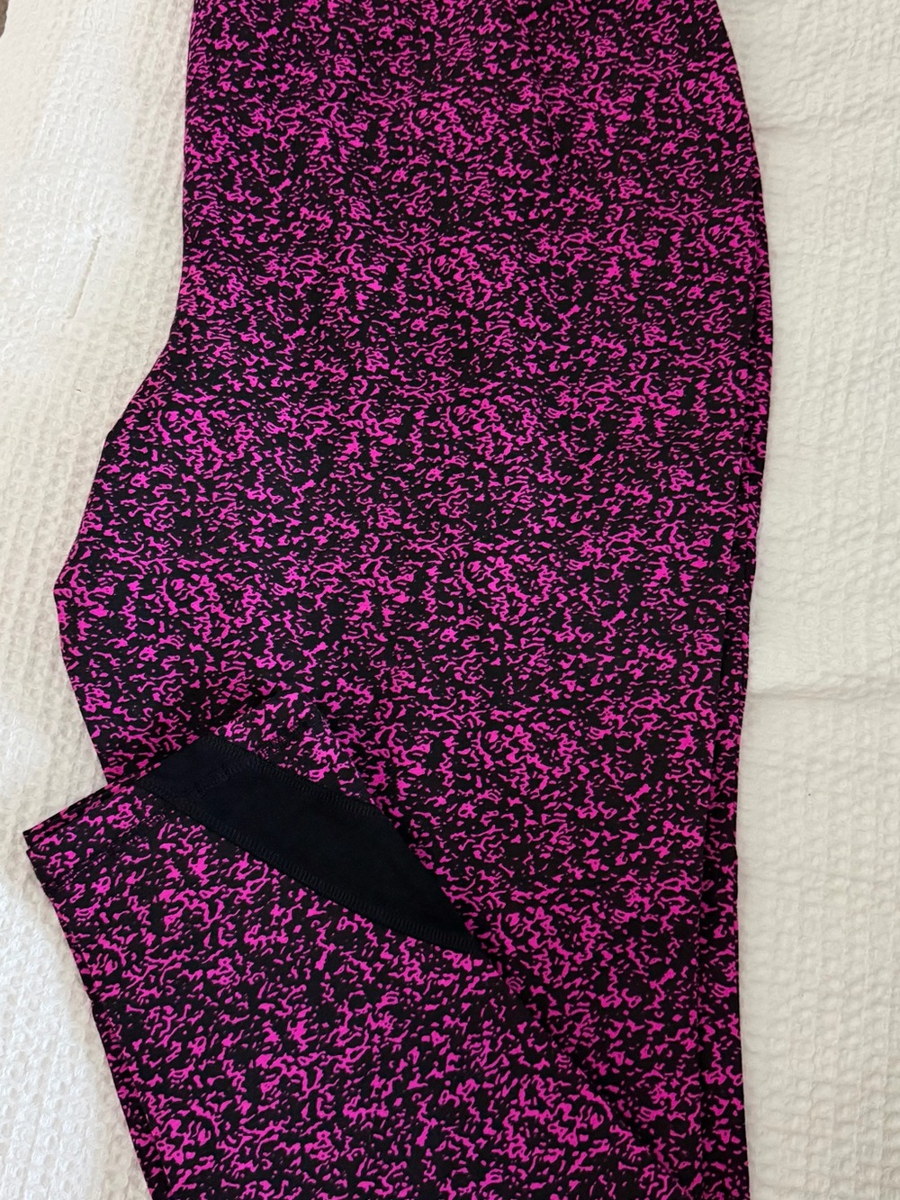 Women’s Lane Bryant Pink & Black Patterned Signature Stretch Legging
